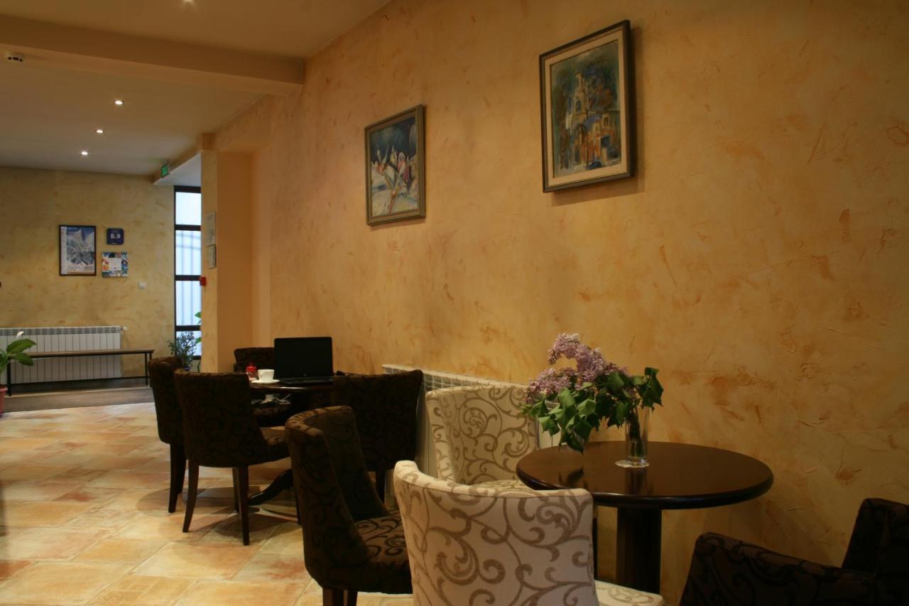 Bizev Hotel บันสโก ภายนอก รูปภาพ